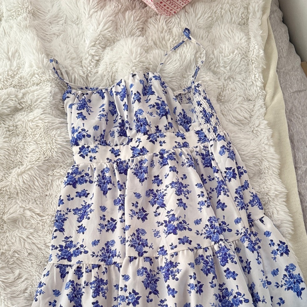 Amazon Blue and White Floral Casual Dress